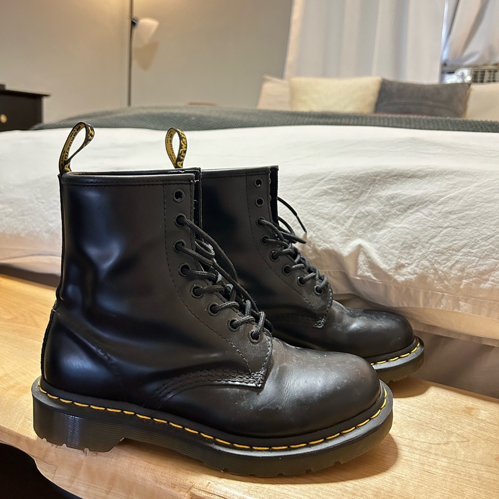 Dr. Martin Black Boots 1460, size 7 W. Smooth Leather. Doc Martin lace up boots.